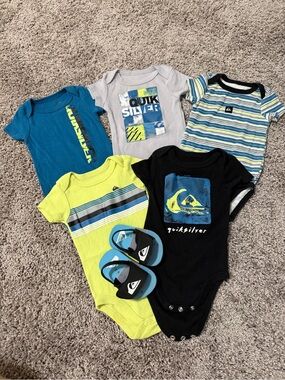 Quiksilver Baby Bodysuit Set with shoes in Blue, Black, Lime, Gray, Teal